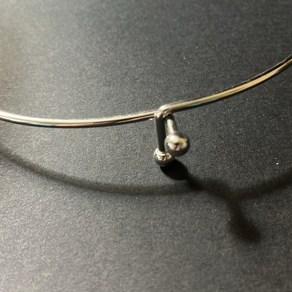 SILVER TONE AND BLUE ENAMEL Jasmine Flower Necklace TALBOTS - Picture 3 of 6